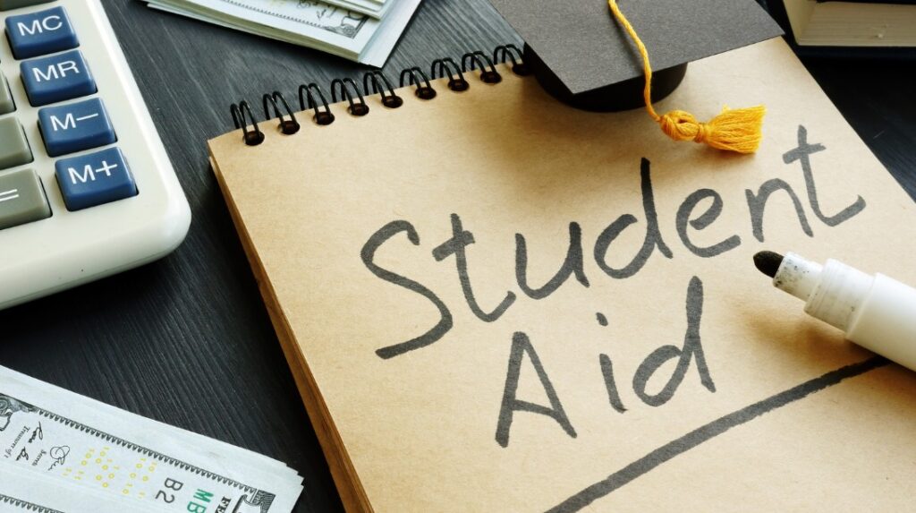 FAFSA basics guide explaining financial aid process and college funding strategies
